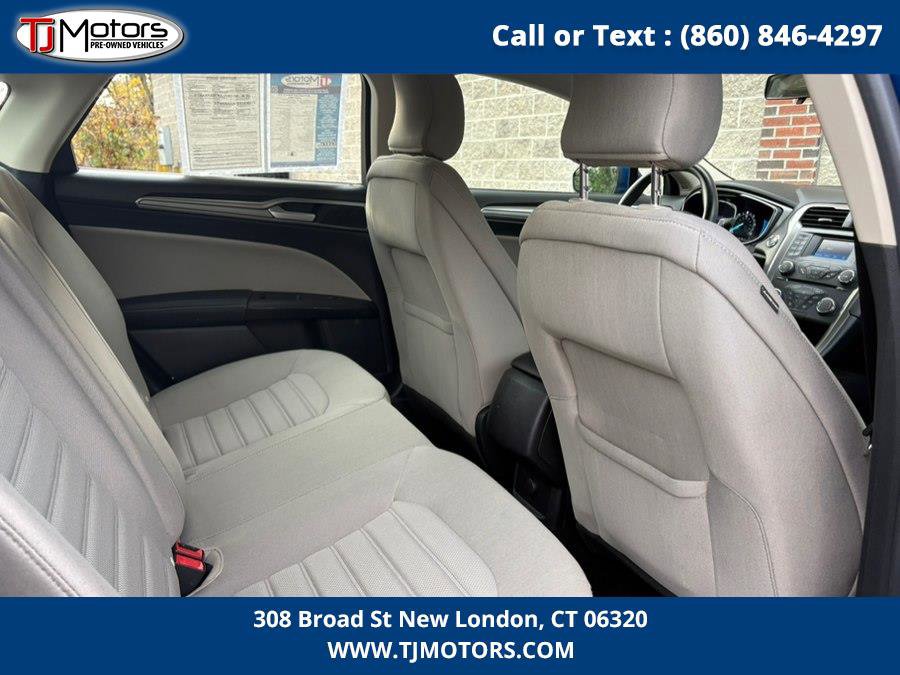 Used 2018 Ford Fusion S image 13