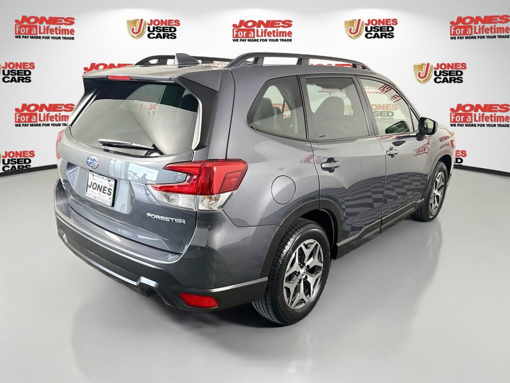Used 2023 Subaru Forester Premium AWD/4WD image 17
