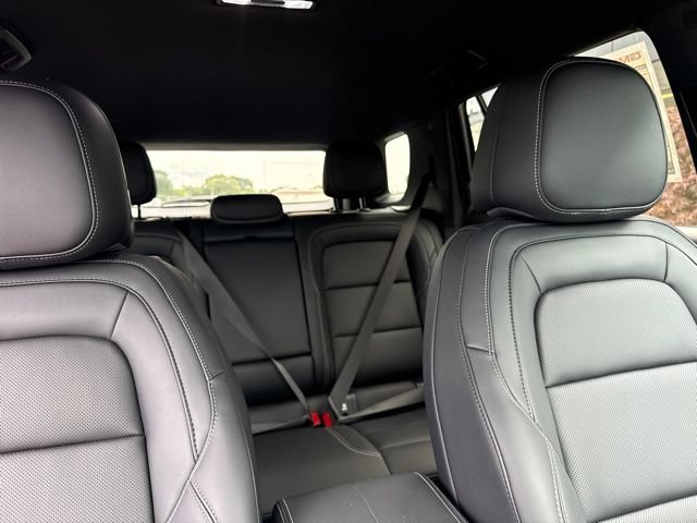 New 2027 GMC Terrain Elevation w/ Elevation Premium Package AWD/4WD image 25