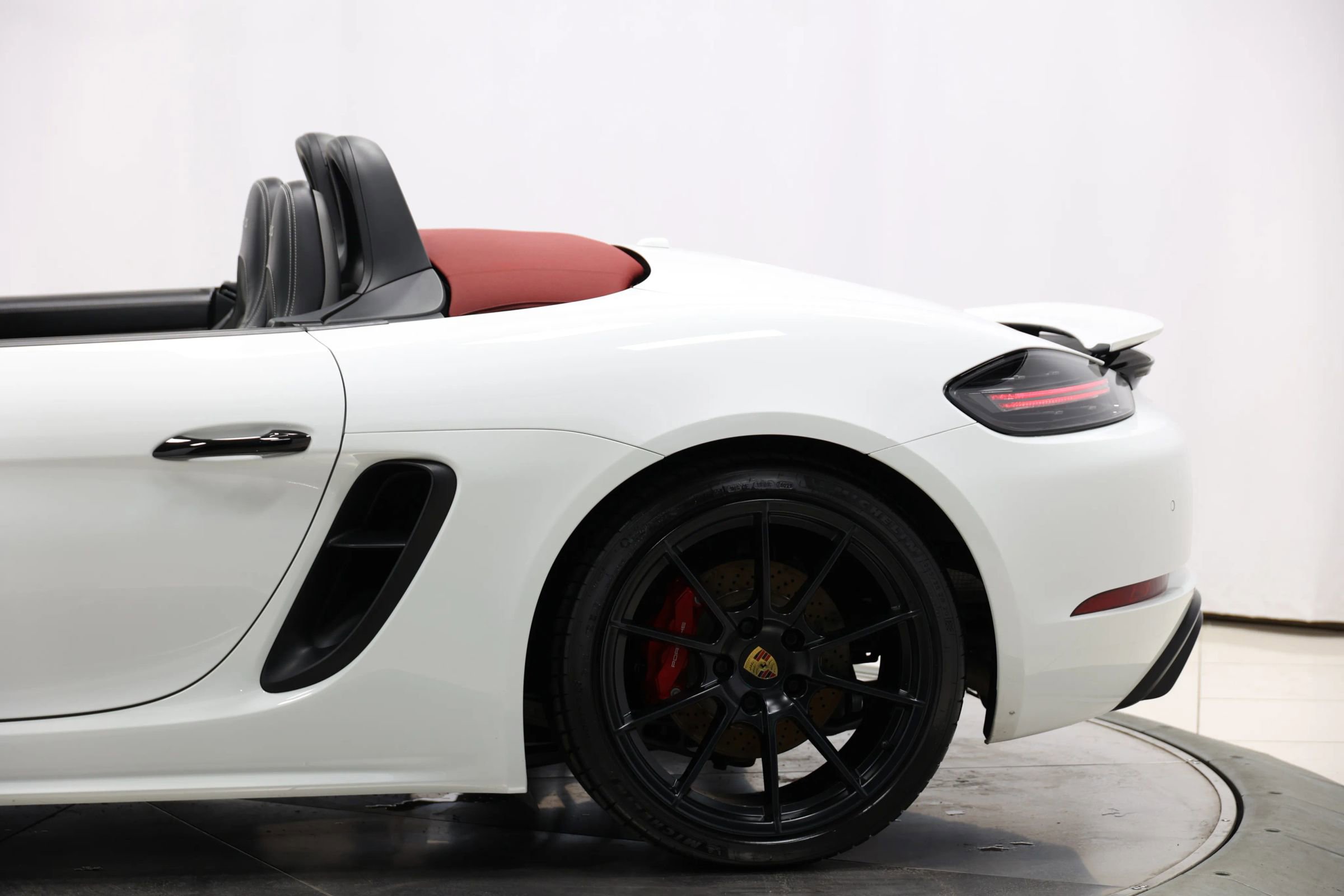 Used 2021 Porsche 718 Boxster GTS image 10