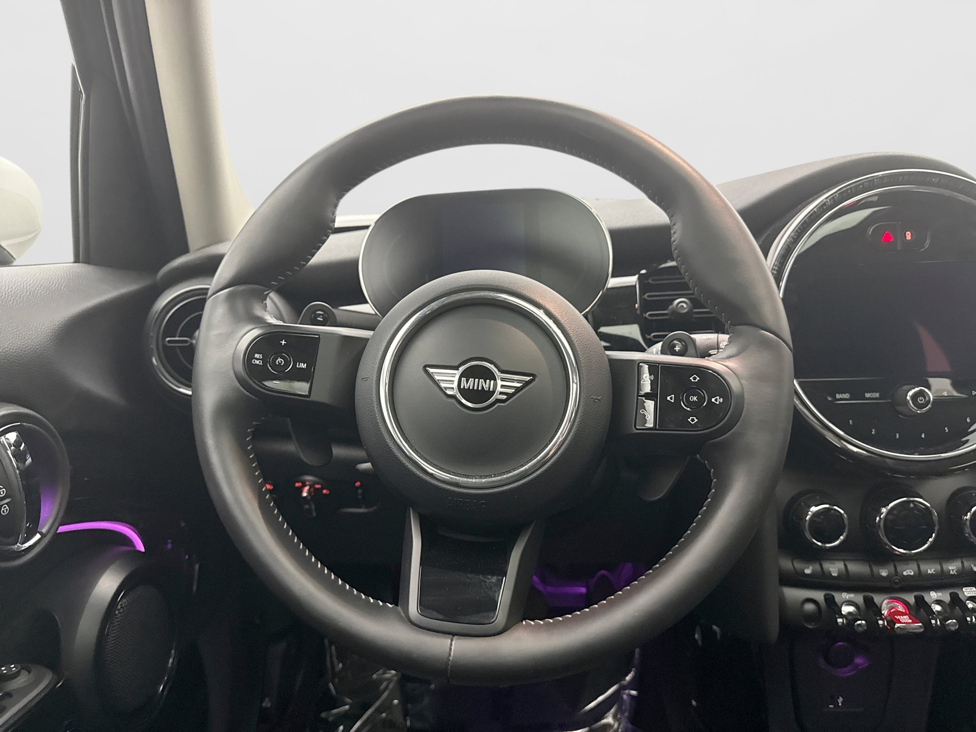 Used 2023 MINI Cooper S FWD image 12