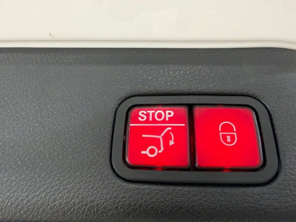 Used 2015 Mercedes-Benz ML 400 4MATIC image 7