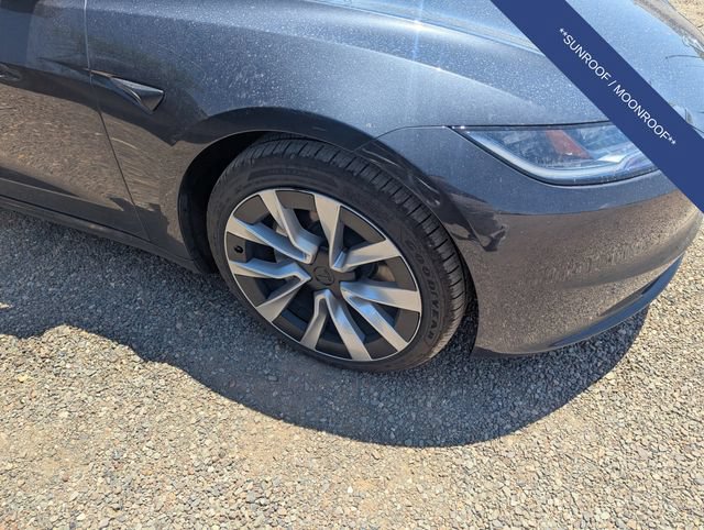 Used 2025 Tesla Model 3 Long Range AWD/4WD image 5