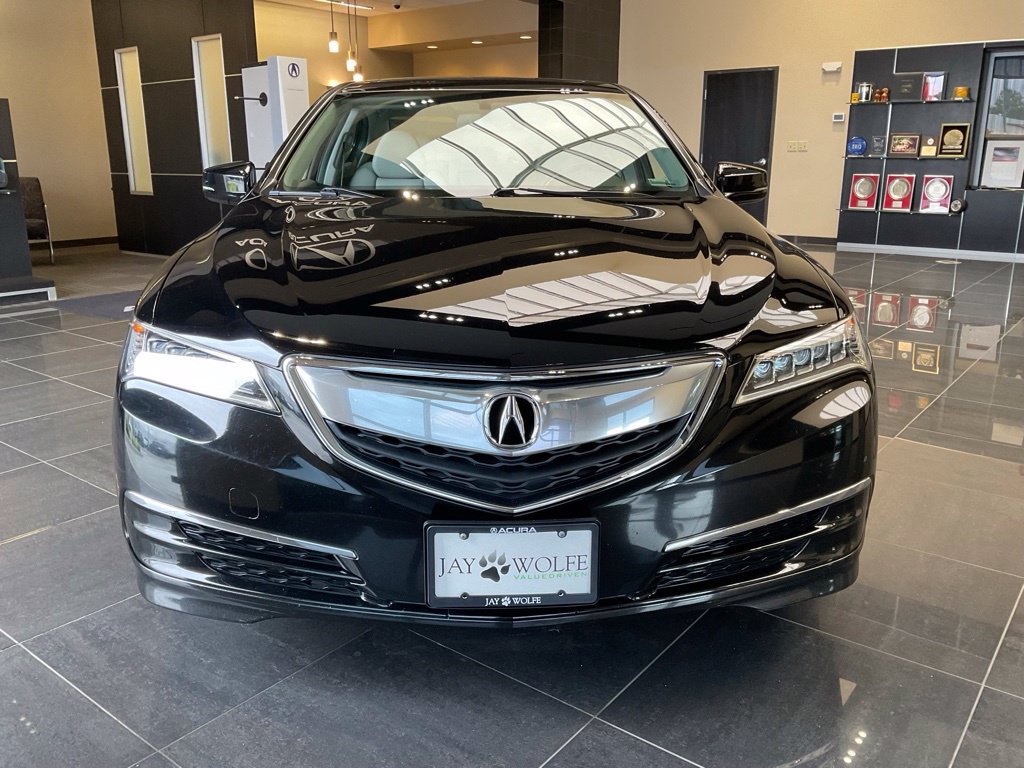 Used 2015 Acura TLX V6 FWD image 2