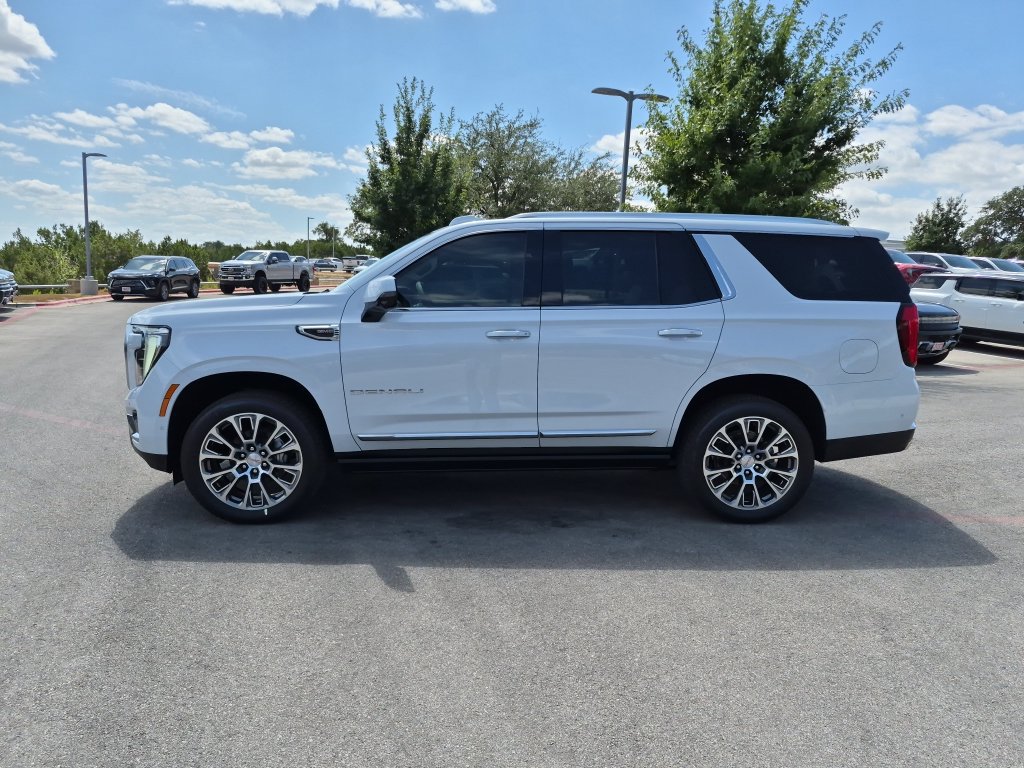New 2026 GMC Yukon Denali w/ Denali Reserve Package AWD/4WD image 5