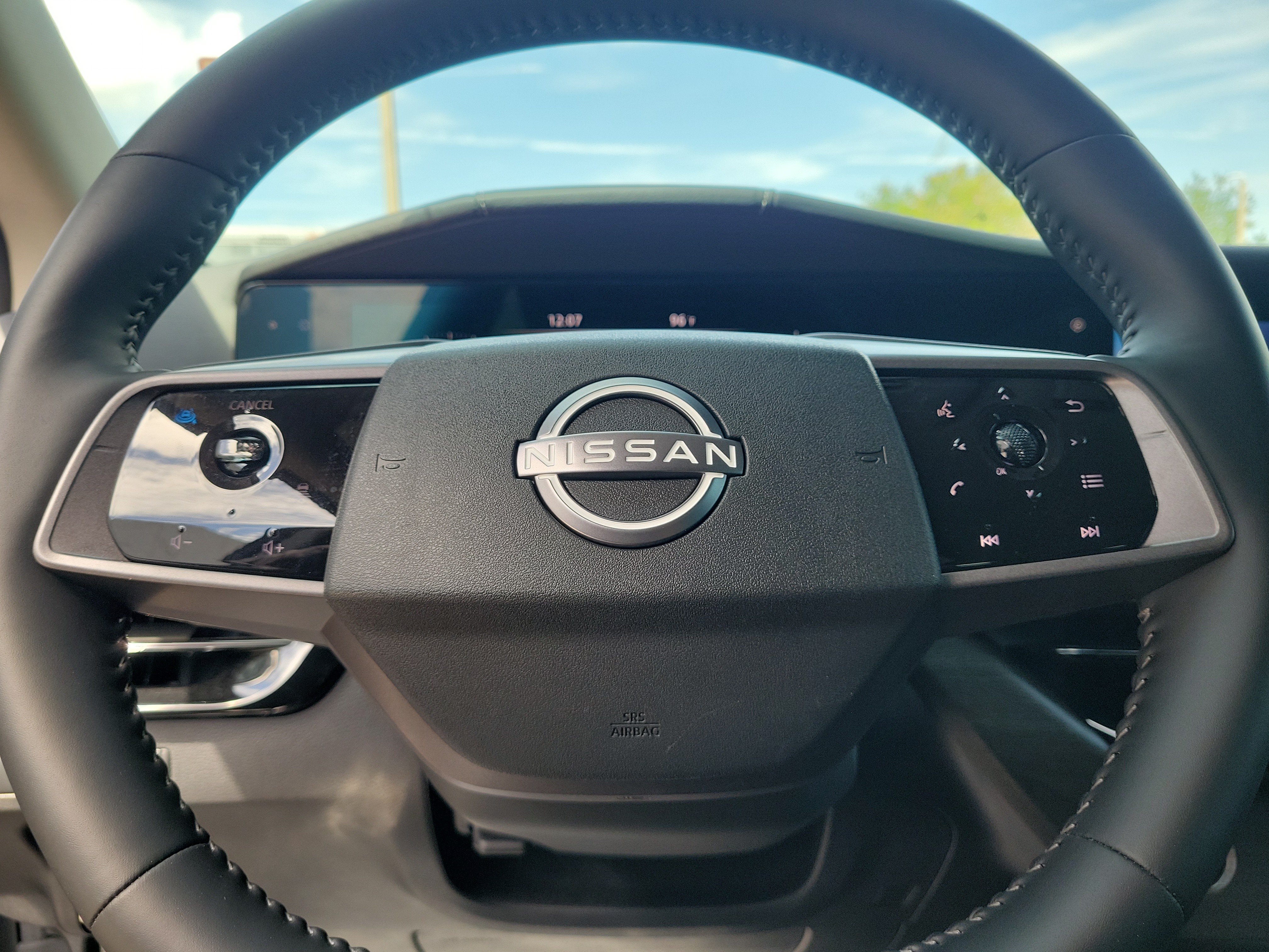 Certified 2025 Nissan Murano SV AWD/4WD image 22