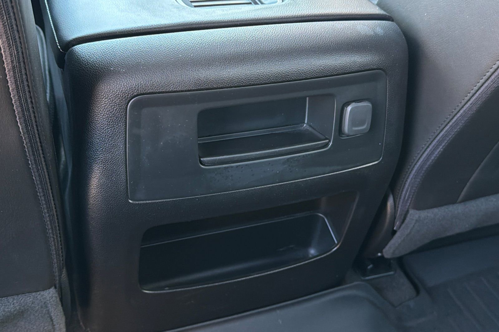 Used 2018 GMC Sierra 2500 Denali w/ Duramax Plus Package image 37
