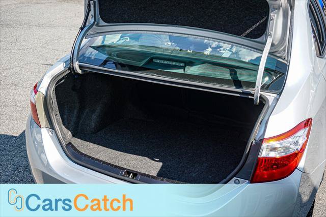 Used 2015 Toyota Corolla LE FWD image 34