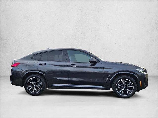 Certified 2025 BMW X4 xDrive30i w/ Premium Package image 4