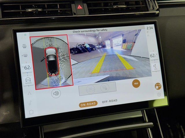 Used 2025 Land Rover Range Rover Velar S image 17