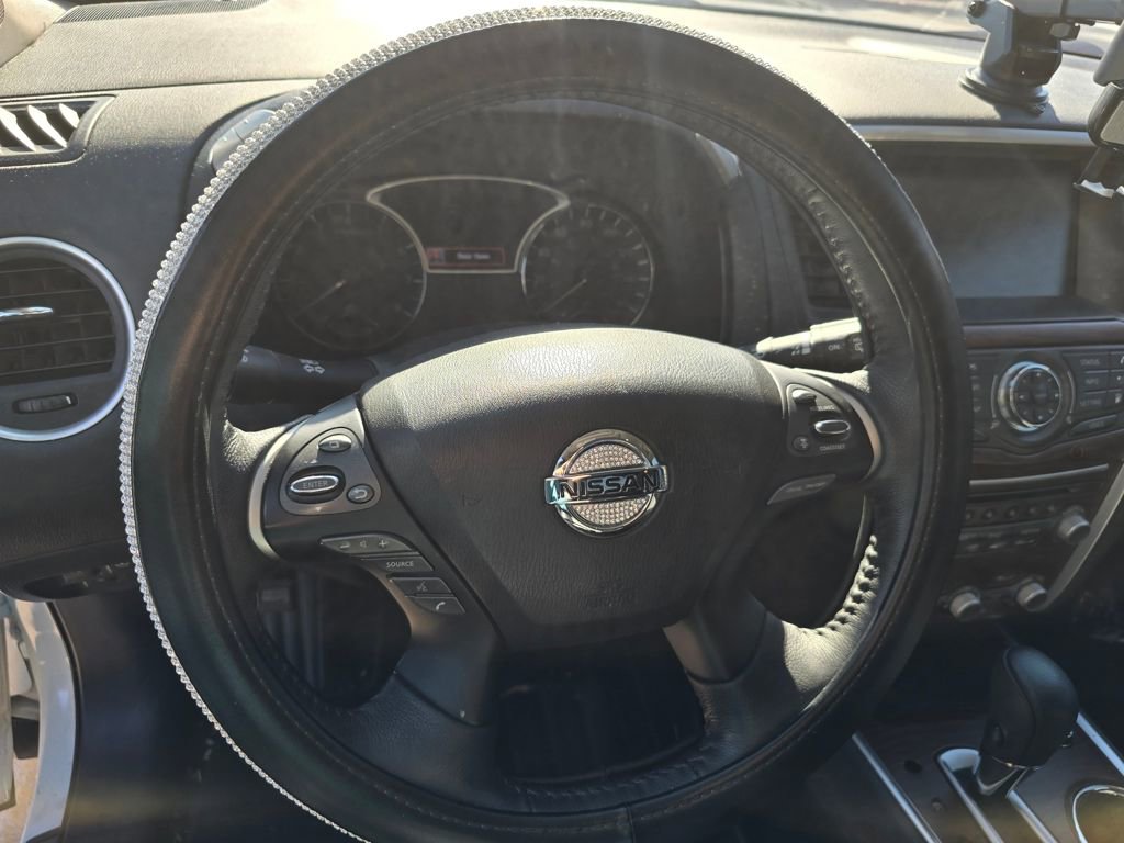 Used 2020 Nissan Pathfinder Platinum image 13