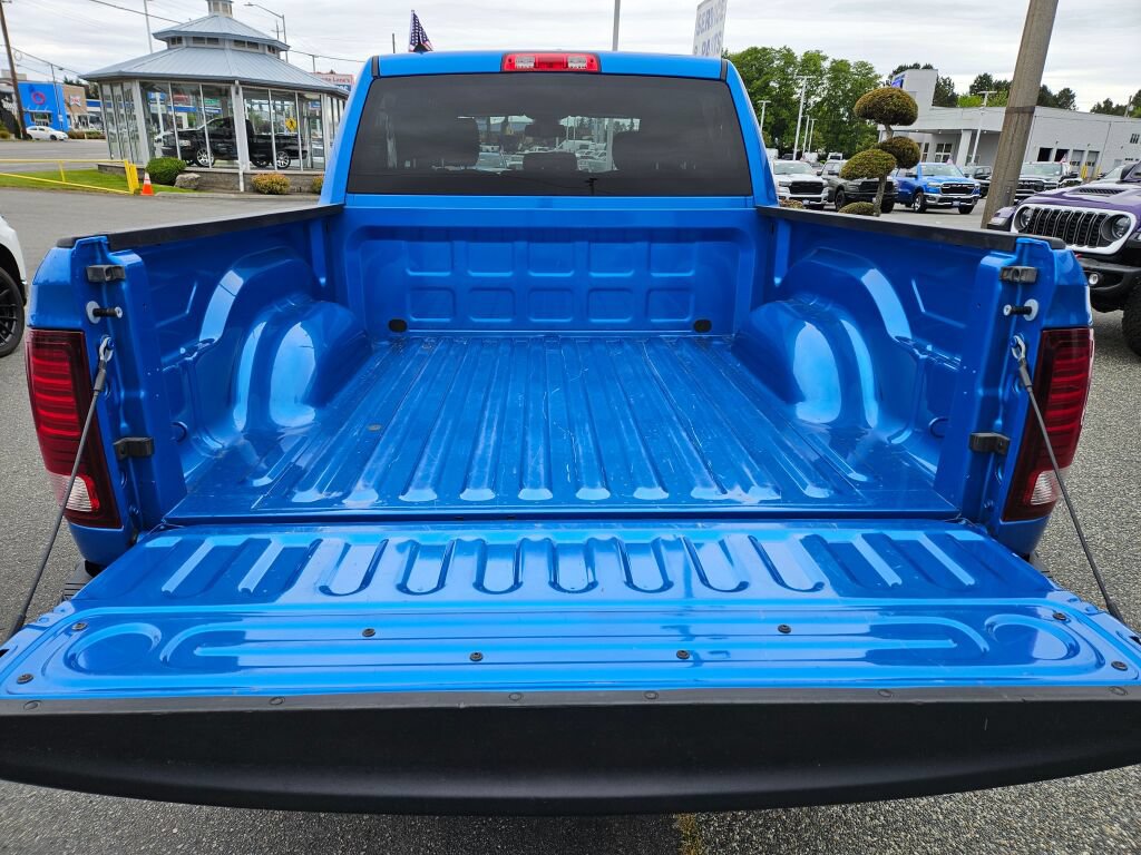 Used 2024 RAM 1500 Warlock AWD/4WD image 13