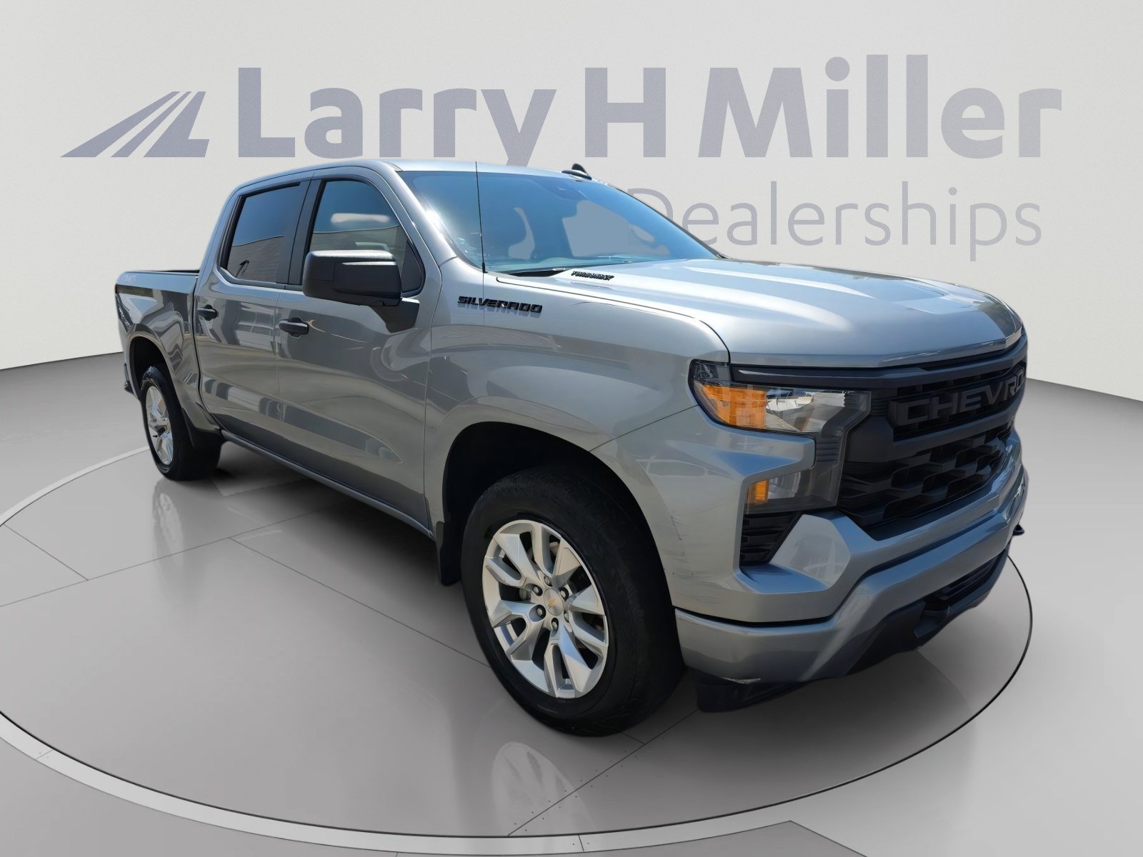 Certified 2025 Chevrolet Silverado 1500 Custom w/ LPO, Dark Essentials Package AWD/4WD image 2