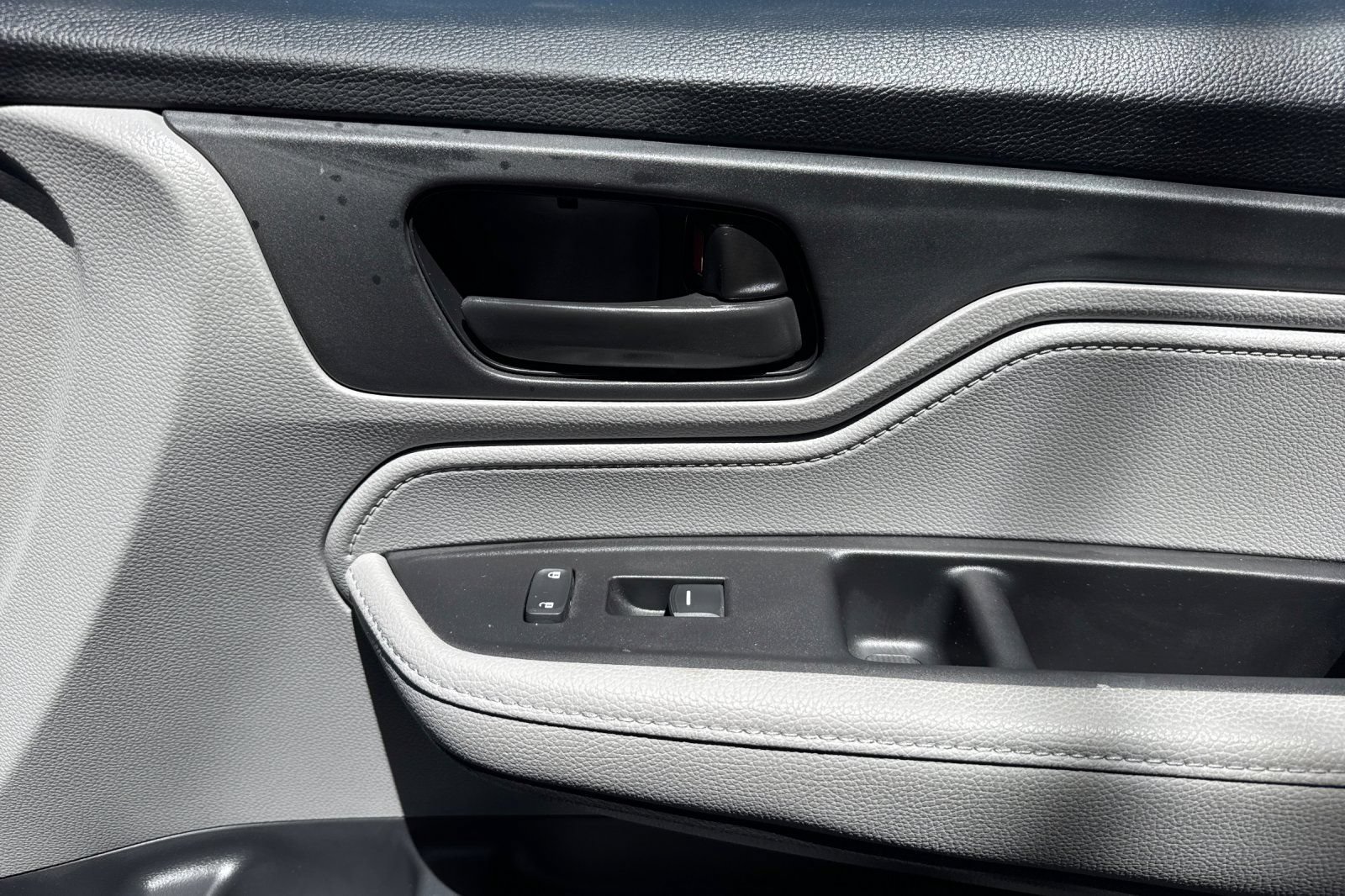 Used 2024 Honda Odyssey EX image 19