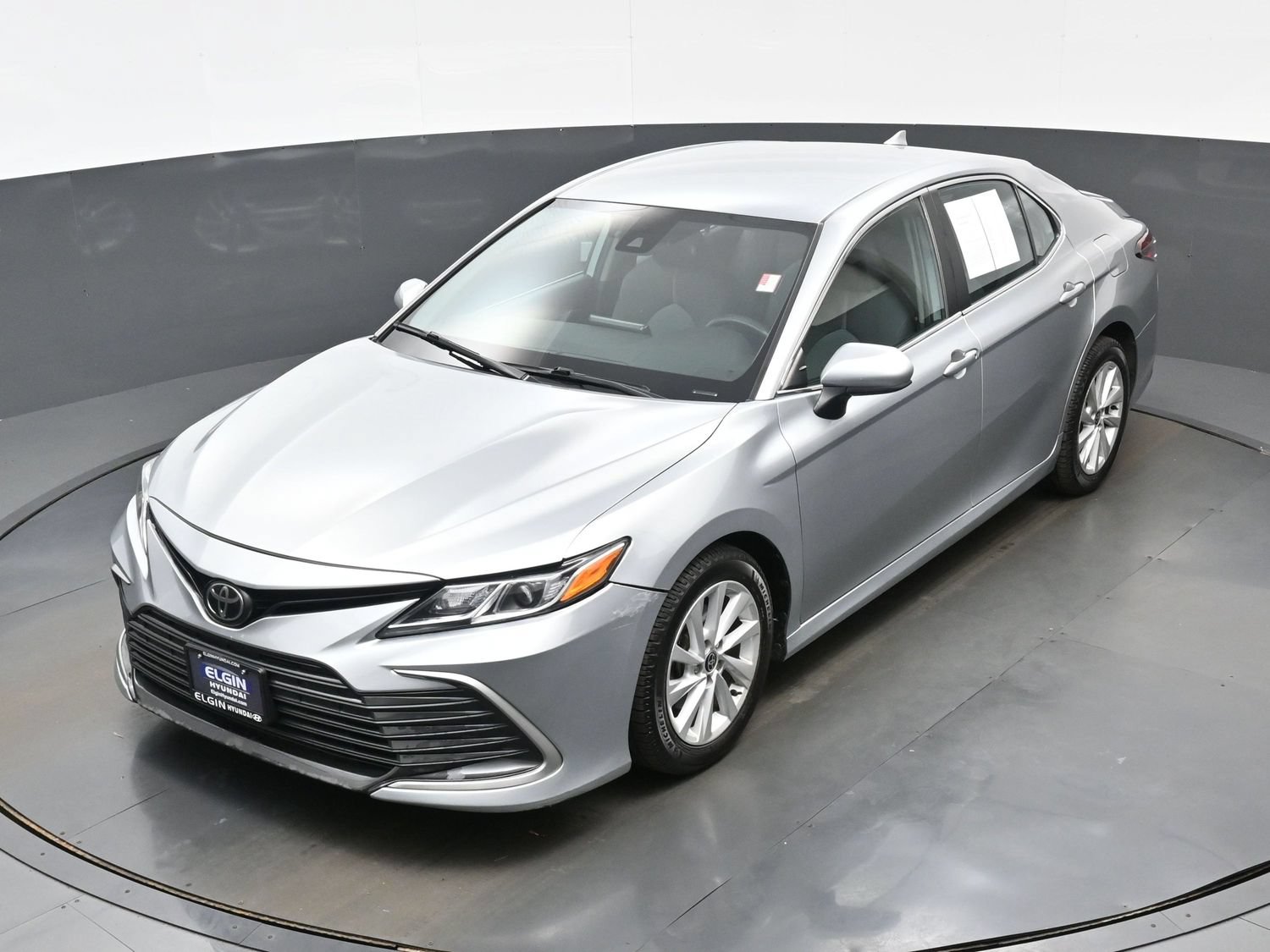 Used 2022 Toyota Camry LE AWD/4WD image 32