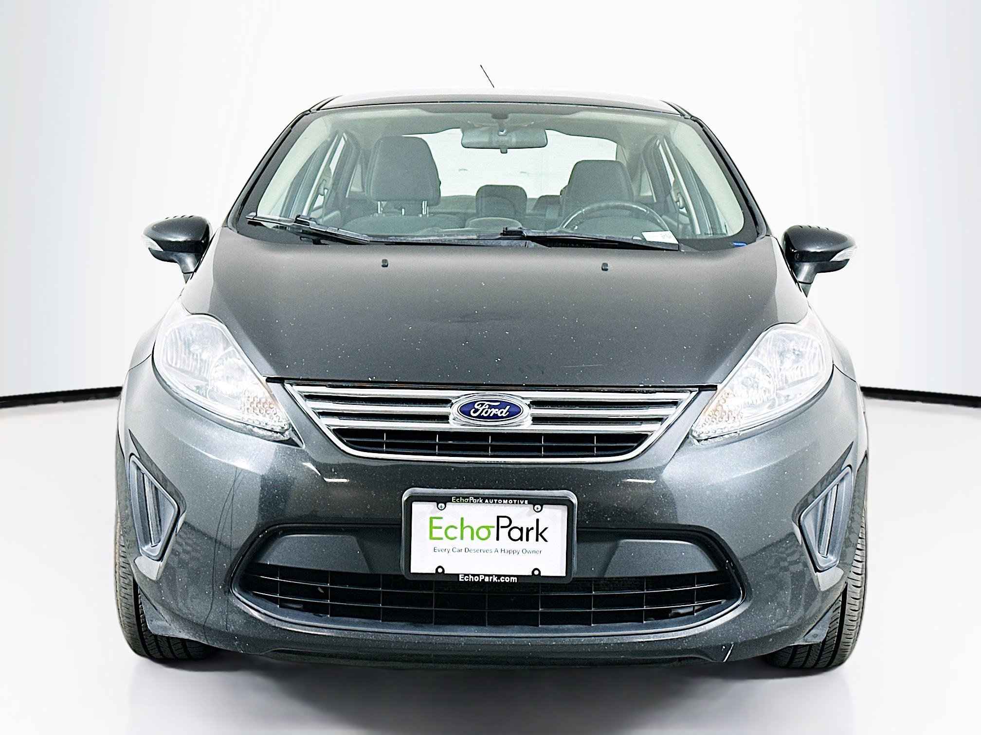 Used 2013 Ford Fiesta SE image 2