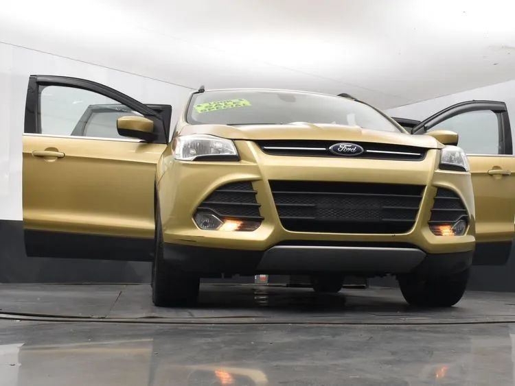 Used 2014 Ford Escape SE w/ Equipment Group 201A AWD/4WD image 11
