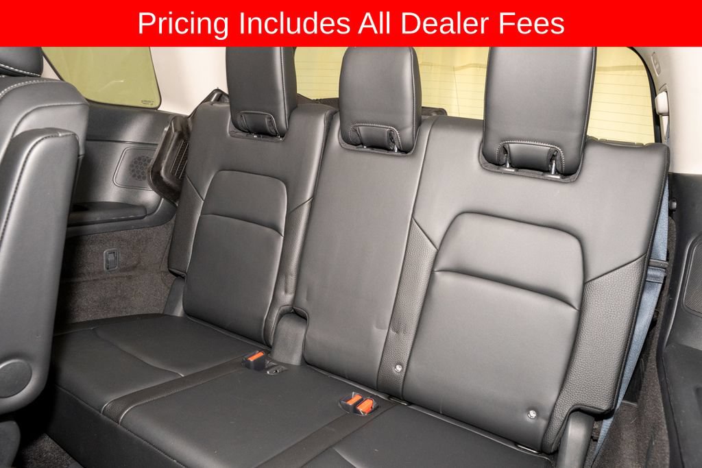 Used 2024 Nissan Pathfinder SL w/ SL Premium Package FWD image 12