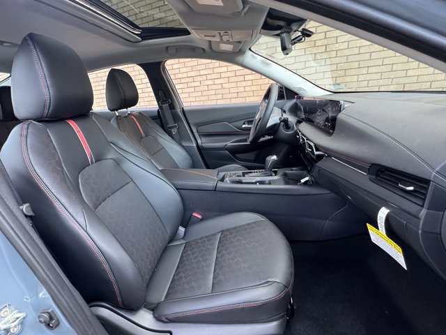 New 2026 Nissan Sentra SR w/ SR Premium Package FWD image 9