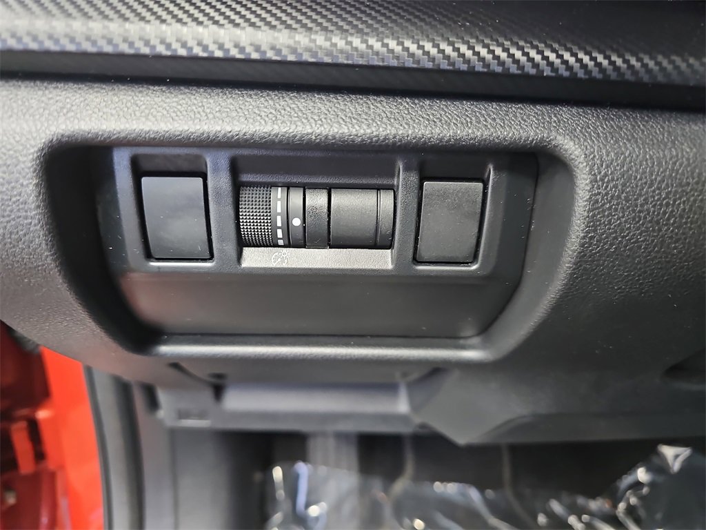 Used 2024 Subaru Crosstrek 2.0i Premium image 24