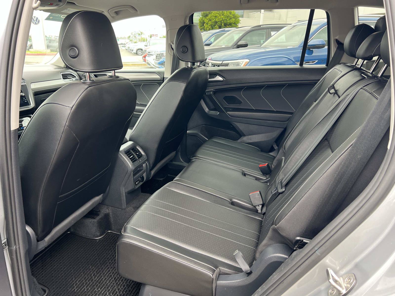 Certified 2023 Volkswagen Tiguan SE FWD image 20