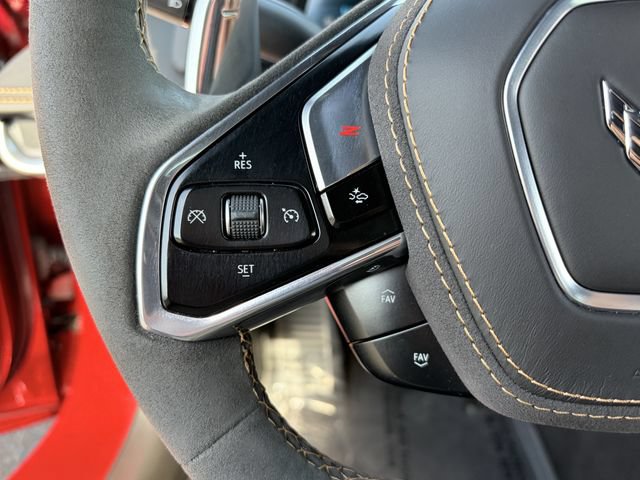 Used 2024 Chevrolet Corvette Stingray Premium Conv w/ Z51 Performance Package RWD image 8