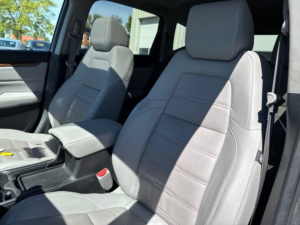 Used 2017 Honda CR-V Touring image 30