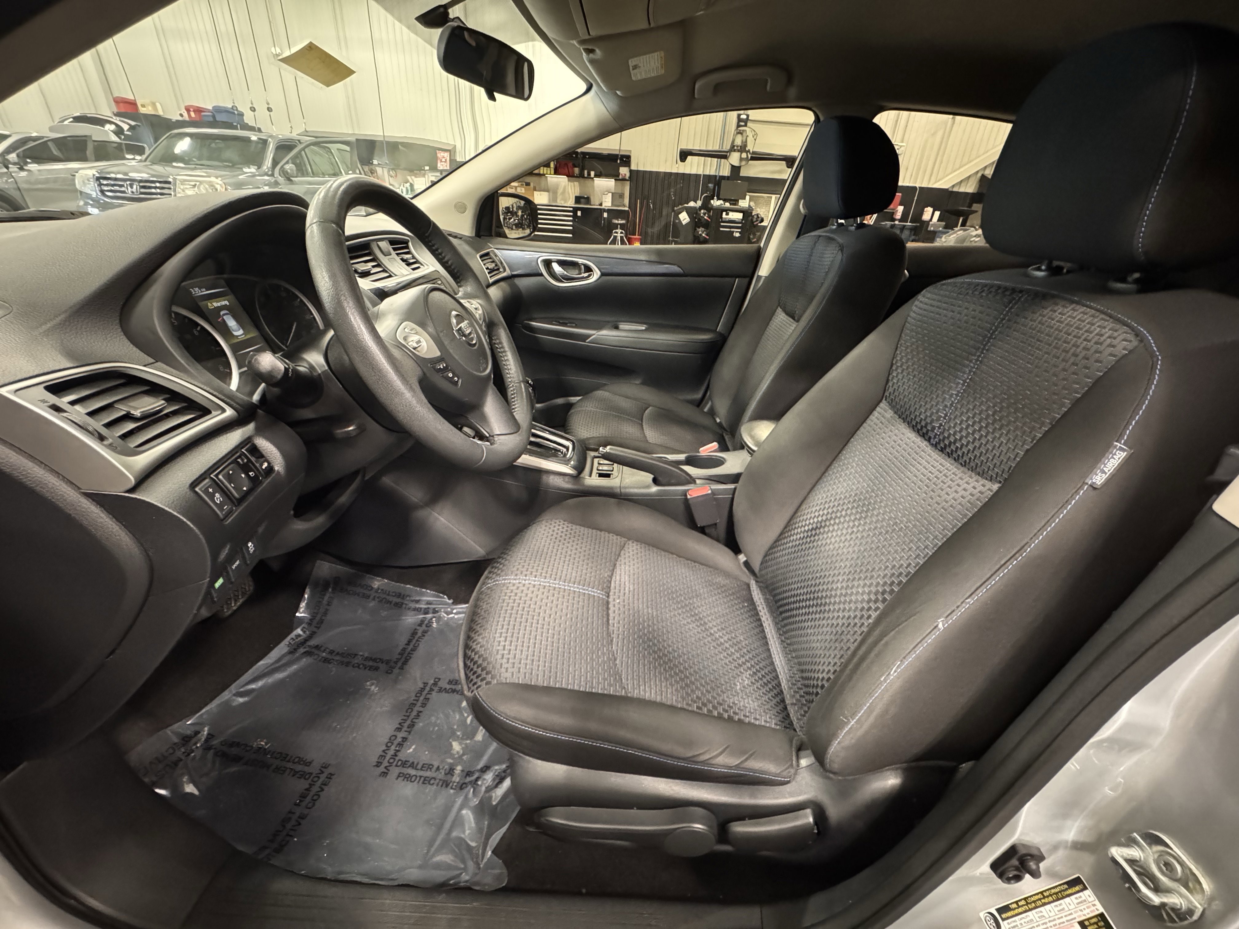 Used 2018 Nissan Sentra SR w/ Protection Package image 18