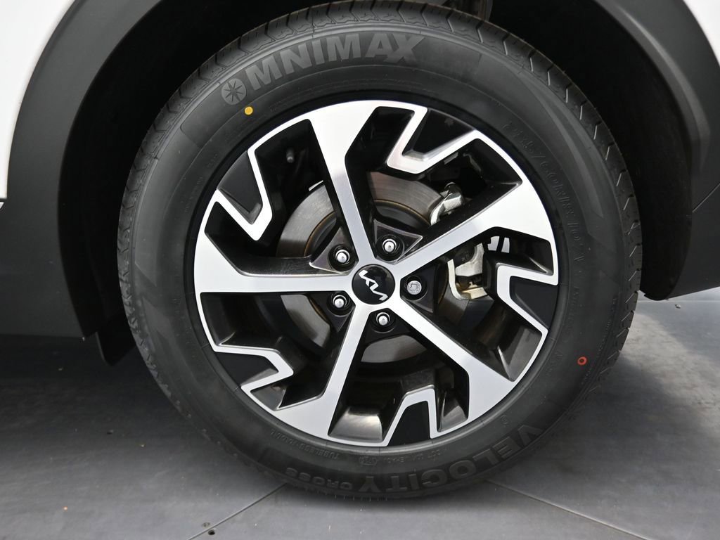 Certified 2023 Kia Sportage EX image 13