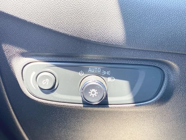 Used 2024 Chevrolet Equinox LT FWD image 17