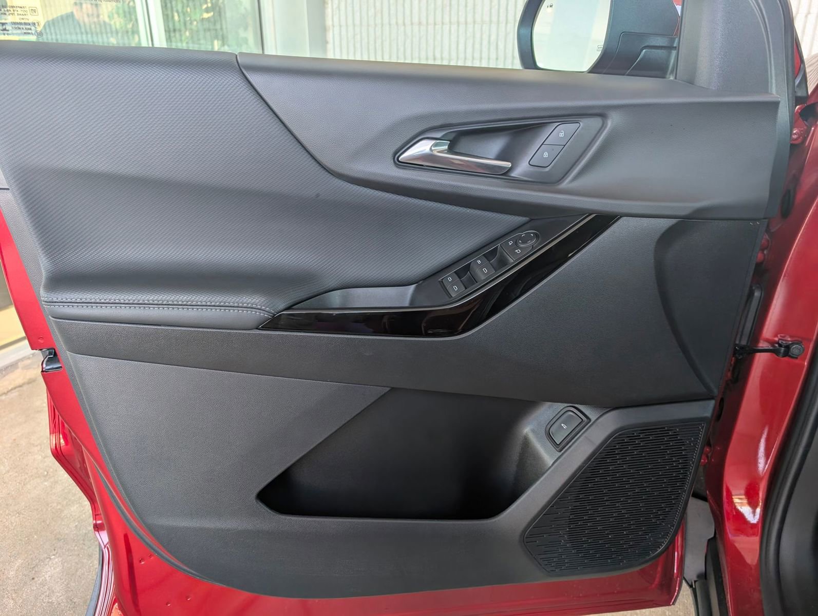 Certified 2026 Chevrolet Equinox LT w/ Convenience Package II image 7