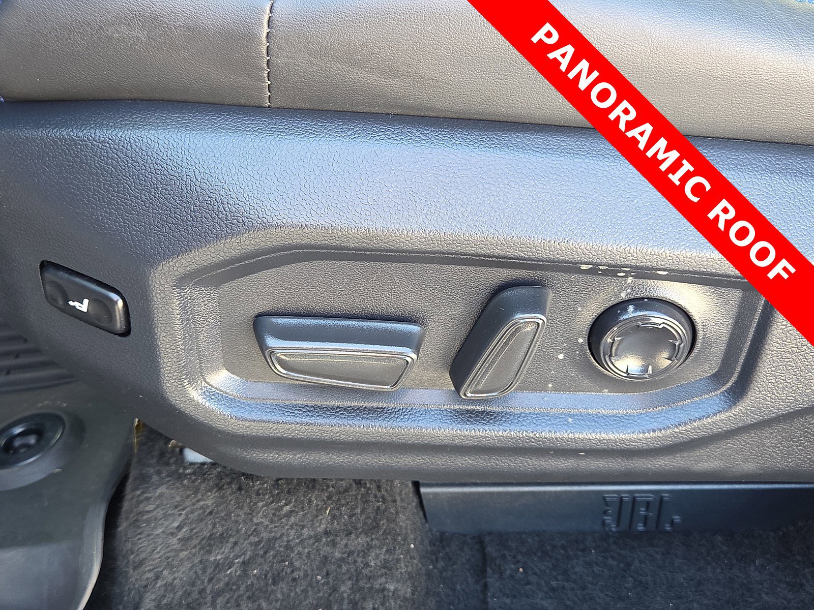 Used 2024 Toyota Sequoia Platinum image 16