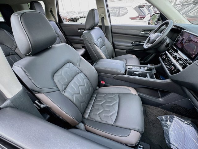 New 2026 Nissan Pathfinder Platinum AWD/4WD image 26