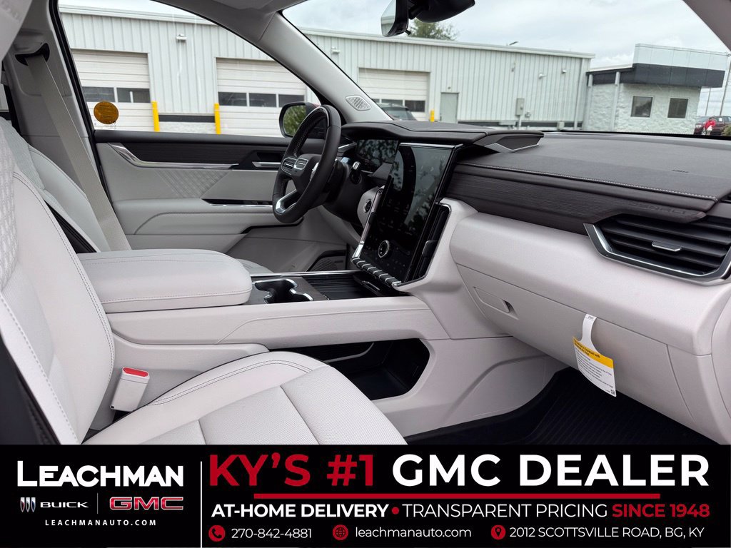 New 2027 GMC Acadia Denali w/ LPO, Floor Liner Package FWD image 30