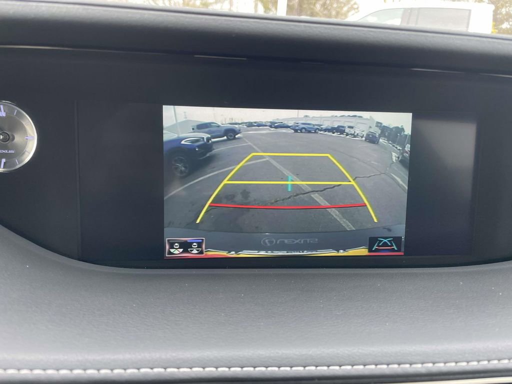 Used 2020 Lexus LS 500 w/ Accessory Package (Z2) image 42