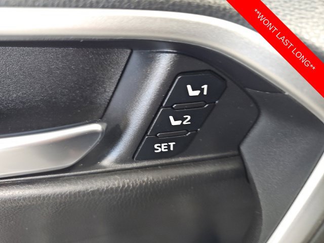 Used 2023 Toyota RAV4 XLE Premium AWD/4WD image 15