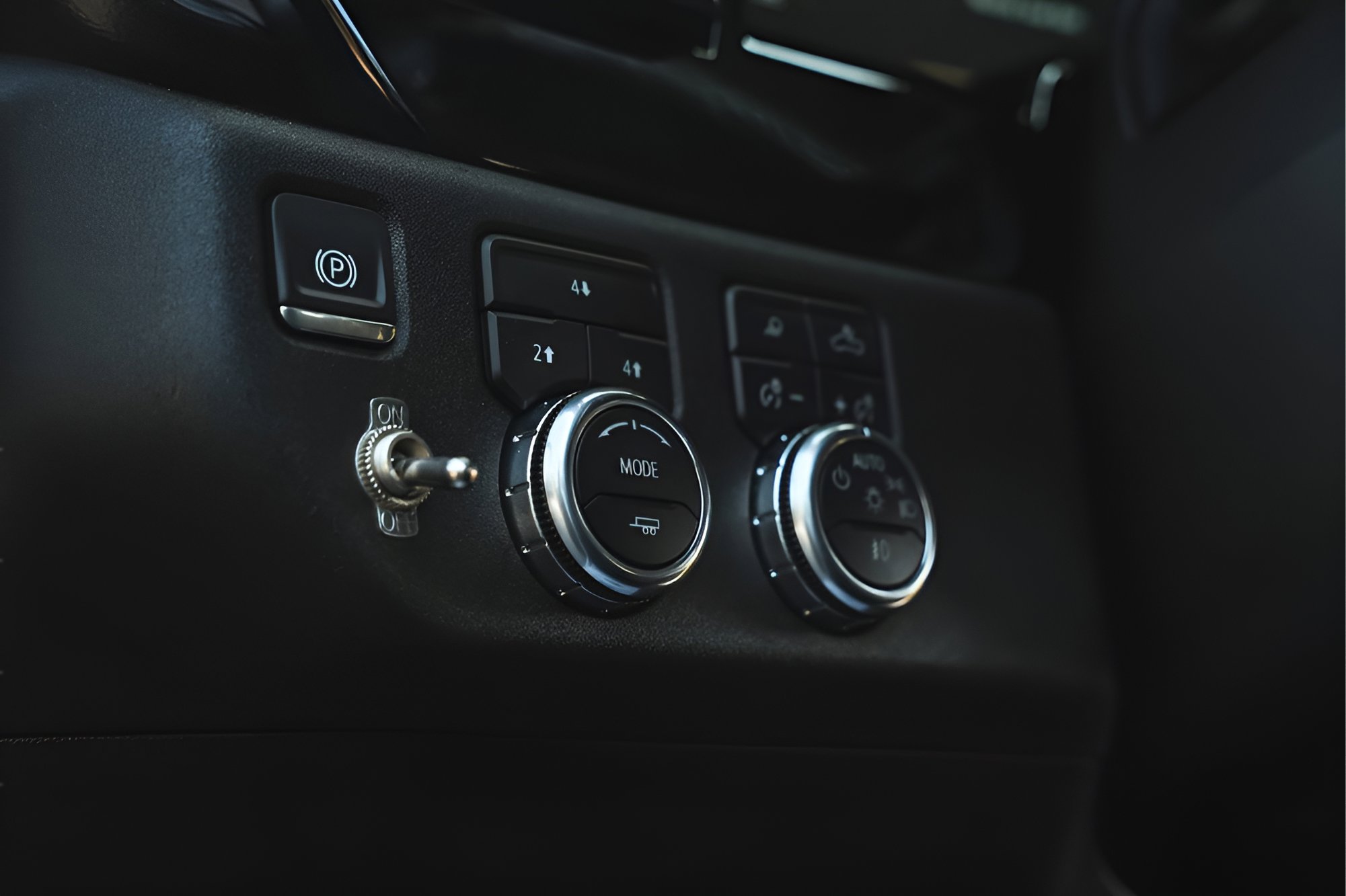 Used 2024 GMC Sierra 2500 SLE w/ SLE Convenience Package image 36