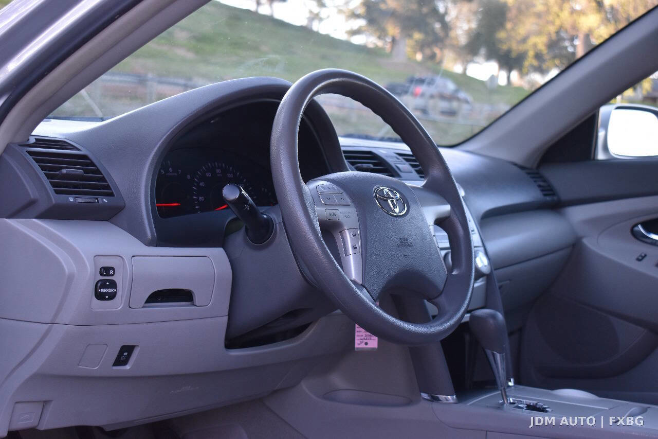 Used 2011 Toyota Camry LE w/ LE Extra-Value Pkg FWD image 18