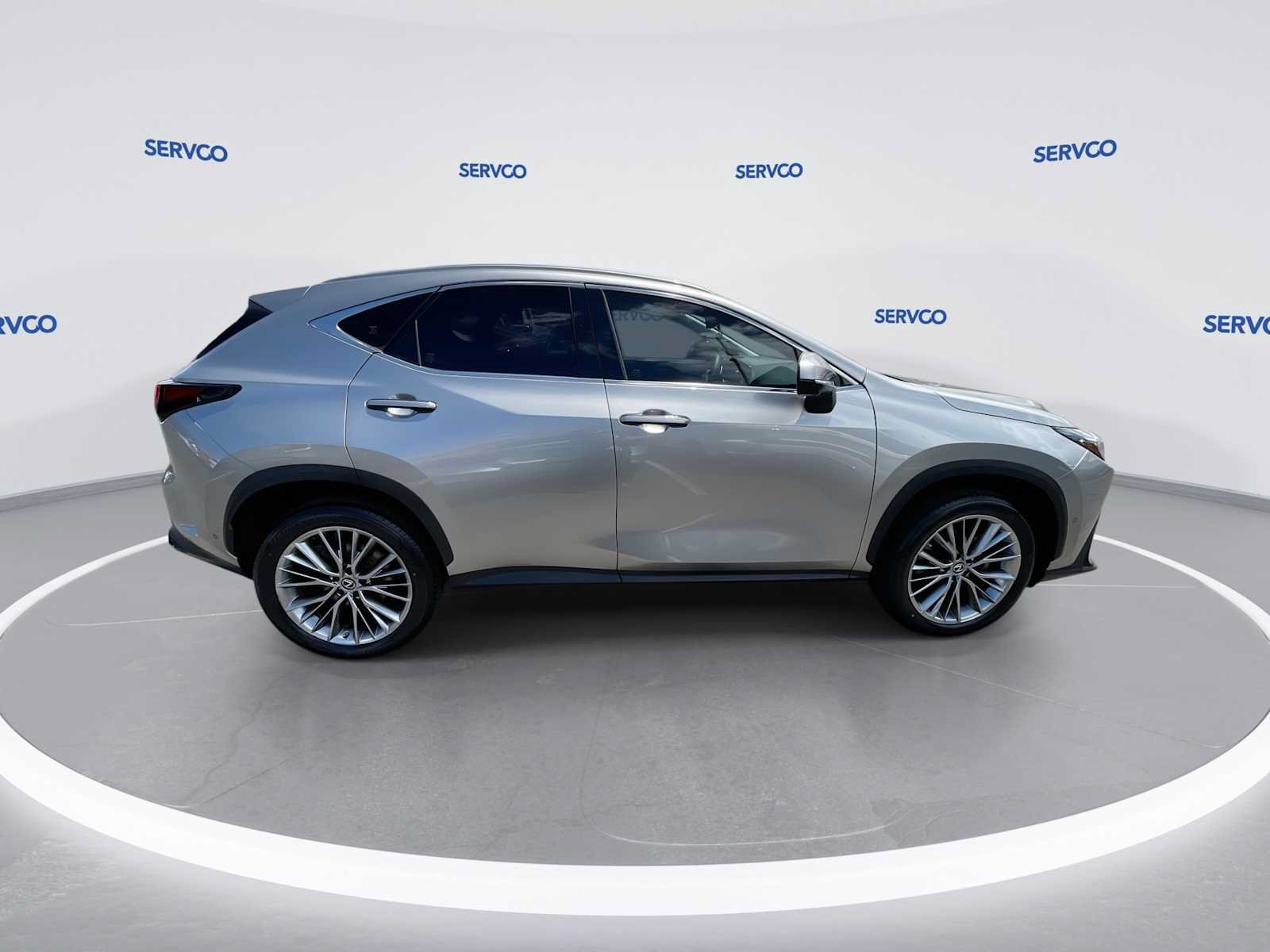 Used 2022 Lexus NX 350h AWD image 9