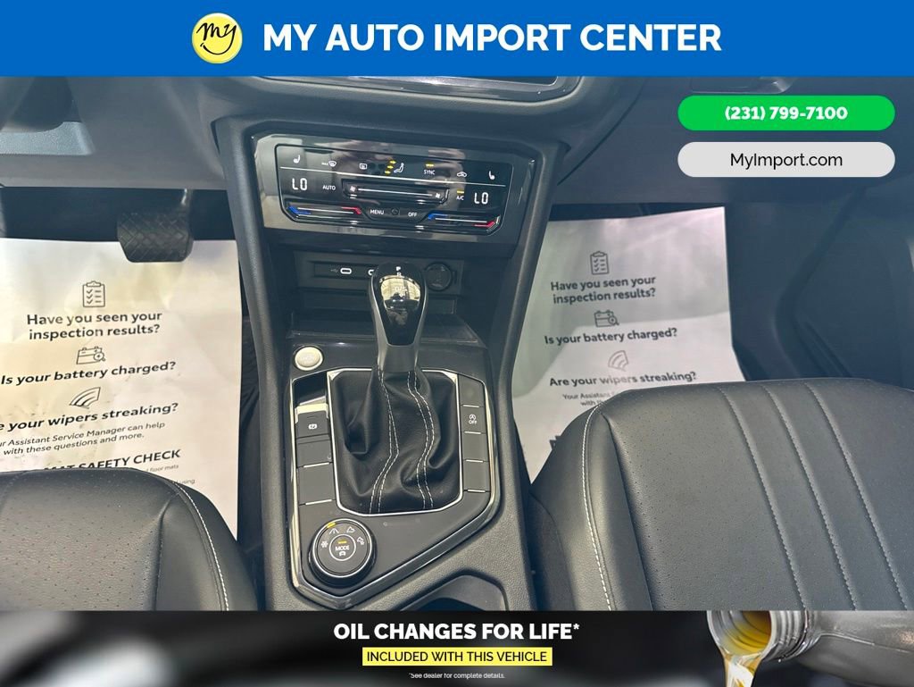Used 2023 Volkswagen Tiguan SE w/ Panoramic Sunroof Package AWD/4WD image 17