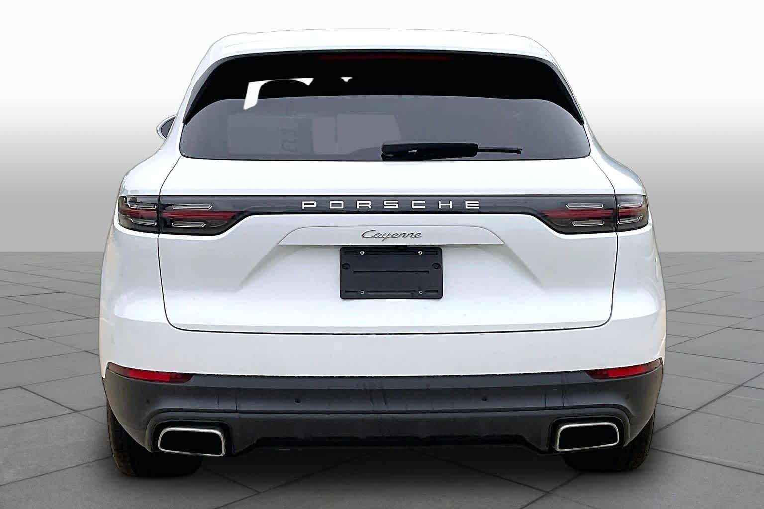 Used 2023 Porsche Cayenne AWD/4WD image 5