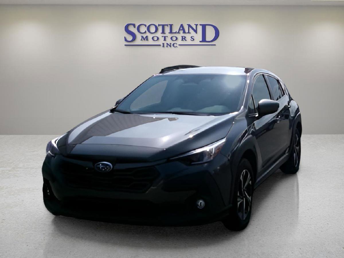 Used 2024 Subaru Crosstrek 2.0i Premium w/ Crosstrek Mirror Package AWD/4WD image 2
