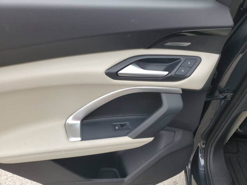 Certified 2025 Audi Q5 Premium w/ Premium Plus AWD/4WD image 19