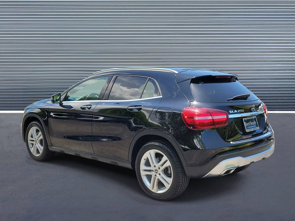 Used 2020 Mercedes-Benz GLA 250 4MATIC image 4