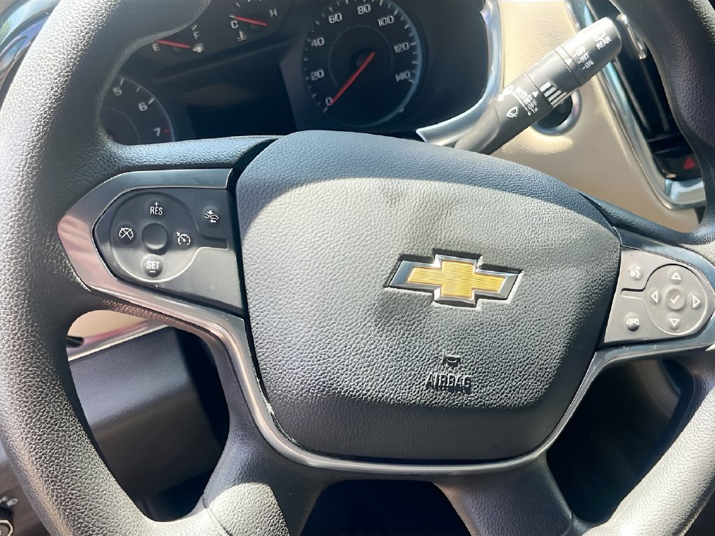 Used 2023 Chevrolet Traverse LS FWD image 11