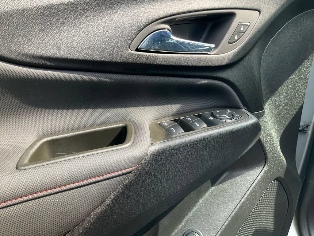 Used 2024 Chevrolet Equinox RS AWD/4WD image 18