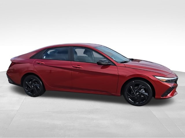 Certified 2026 Hyundai Elantra Sport FWD image 9