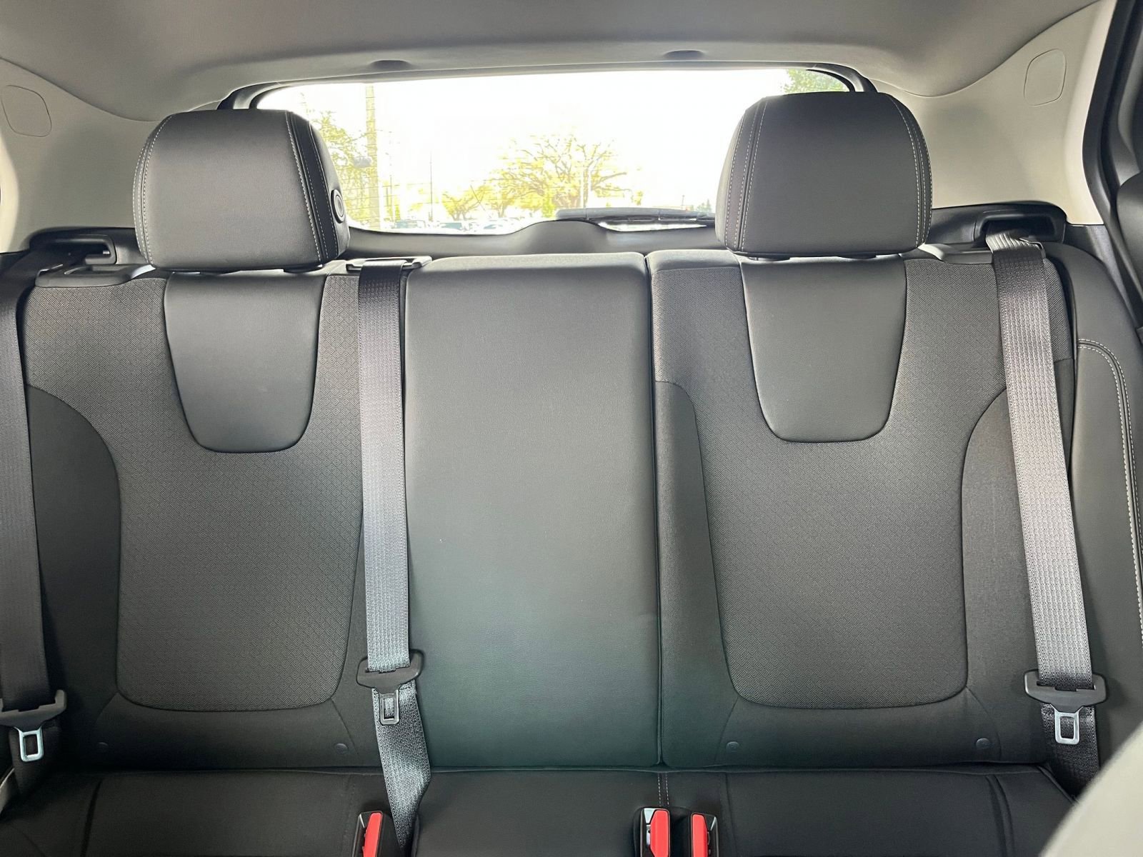 Used 2025 Buick Encore GX Preferred image 38