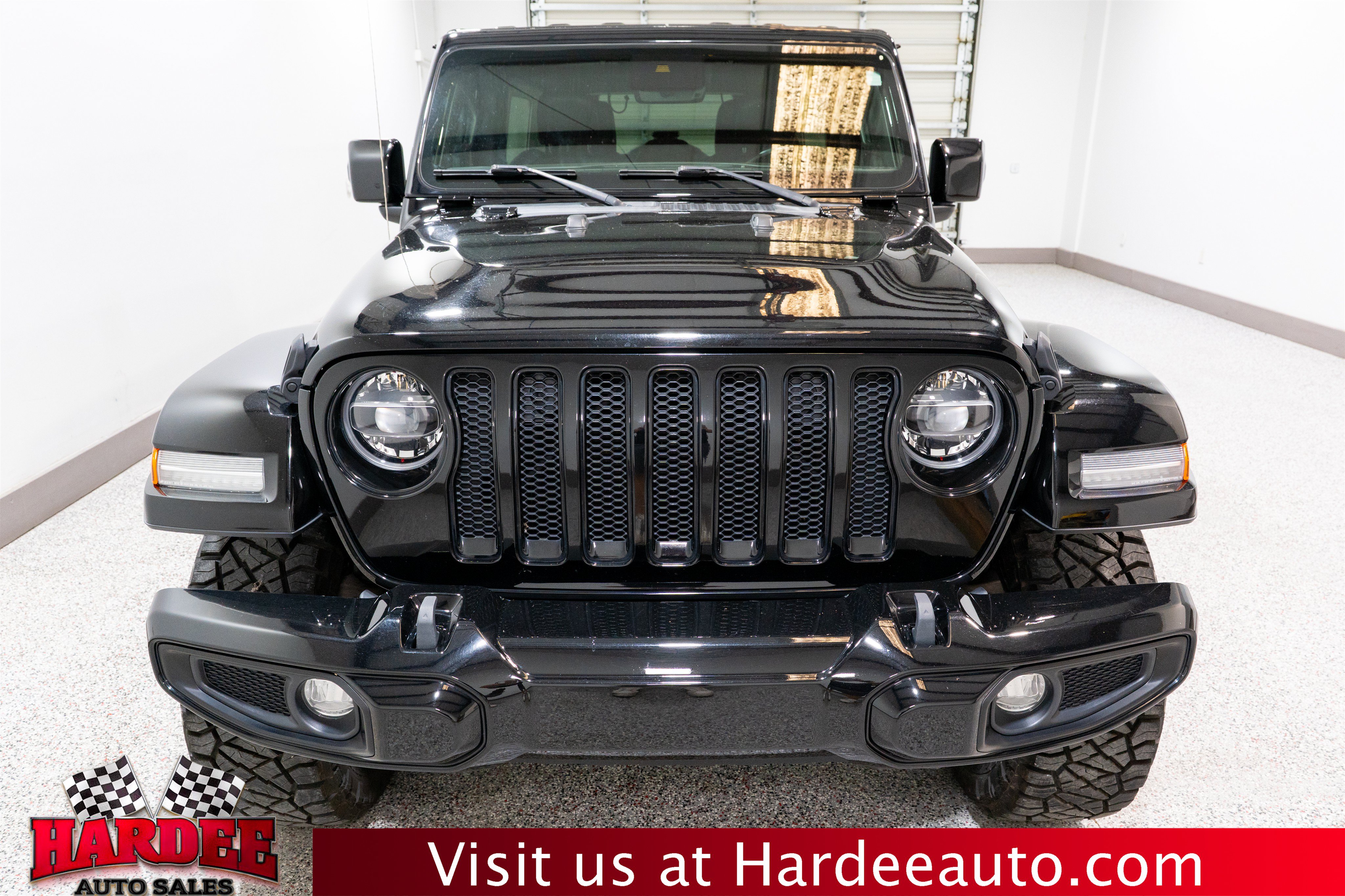 Used 2021 Jeep Wrangler Unlimited Sahara AWD/4WD image 7