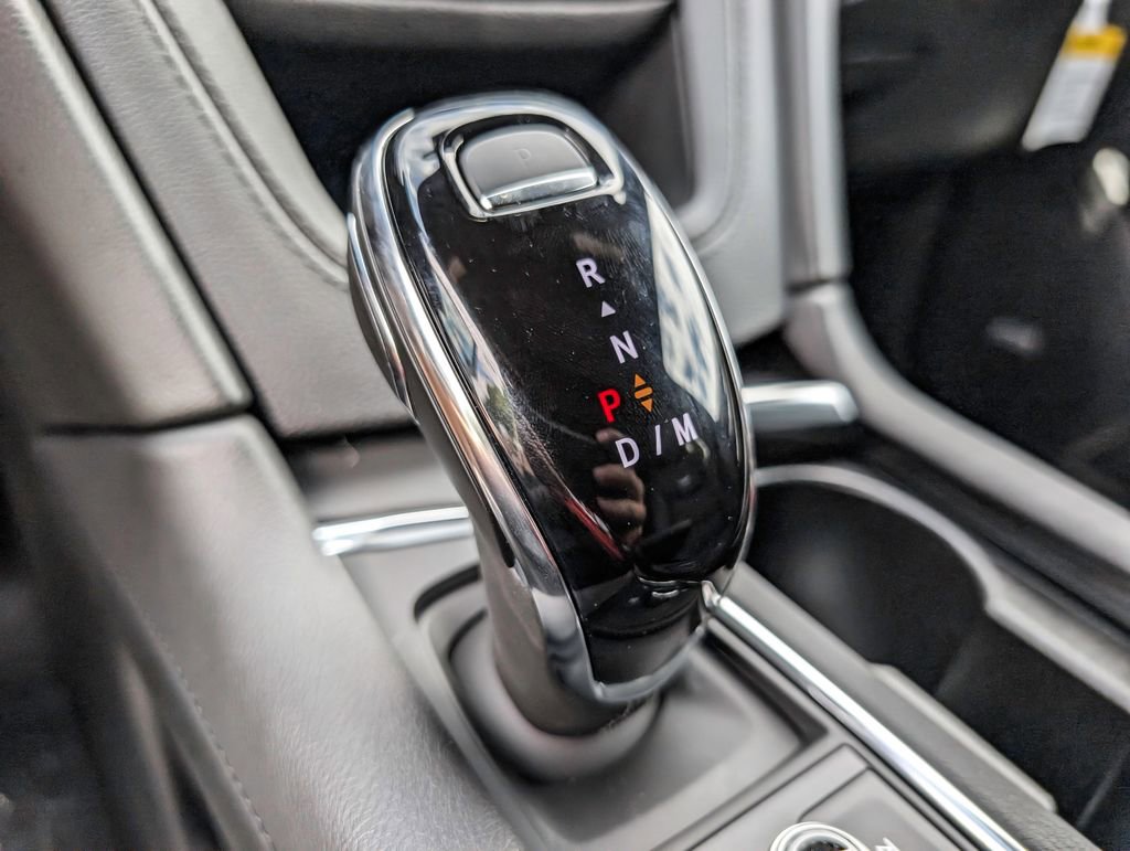 New 2025 Cadillac XT5 Luxury image 32